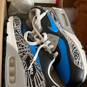Nike Air Max 90 Prem LTR (grade school)